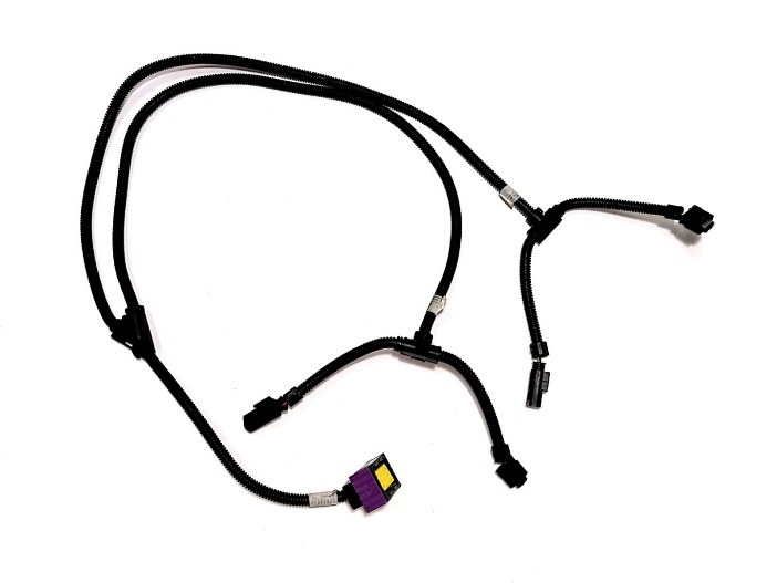 Two-pin sealed connector lead