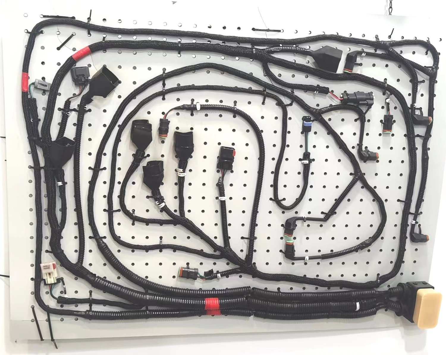 Flat multi-branch wiring harness for home appliance assembly